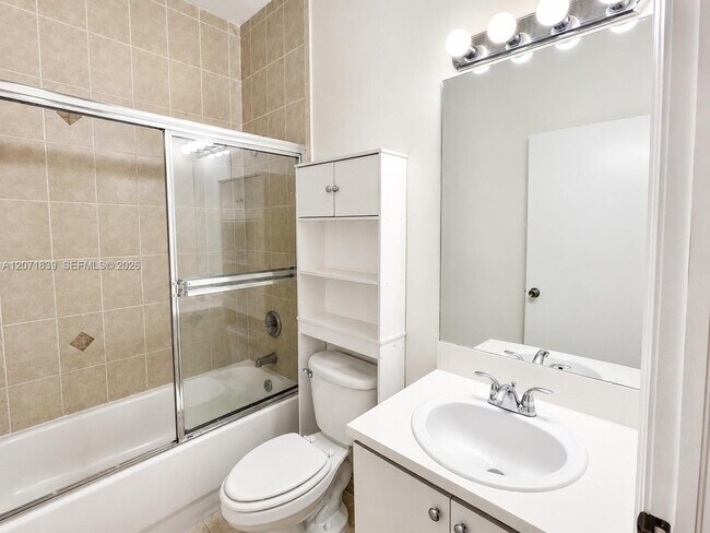 Building Photo - 4974 White Mangrove Way E