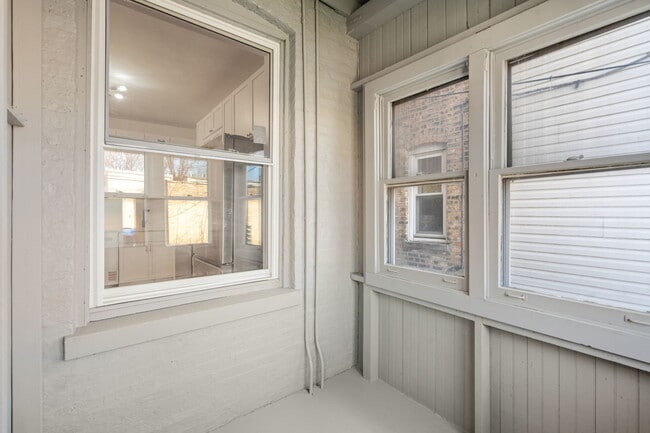 Building Photo - 3628 N Albany Ave