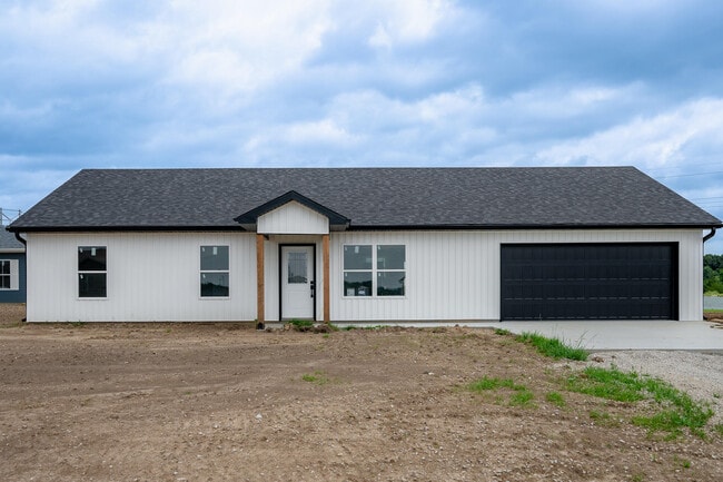 Building Photo - 2139 Lyndell Blvd