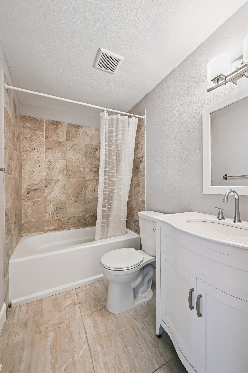 Building Photo - 13988 E Utah Cir