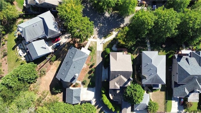 Building Photo - 1454 Hedgewood Ln NW