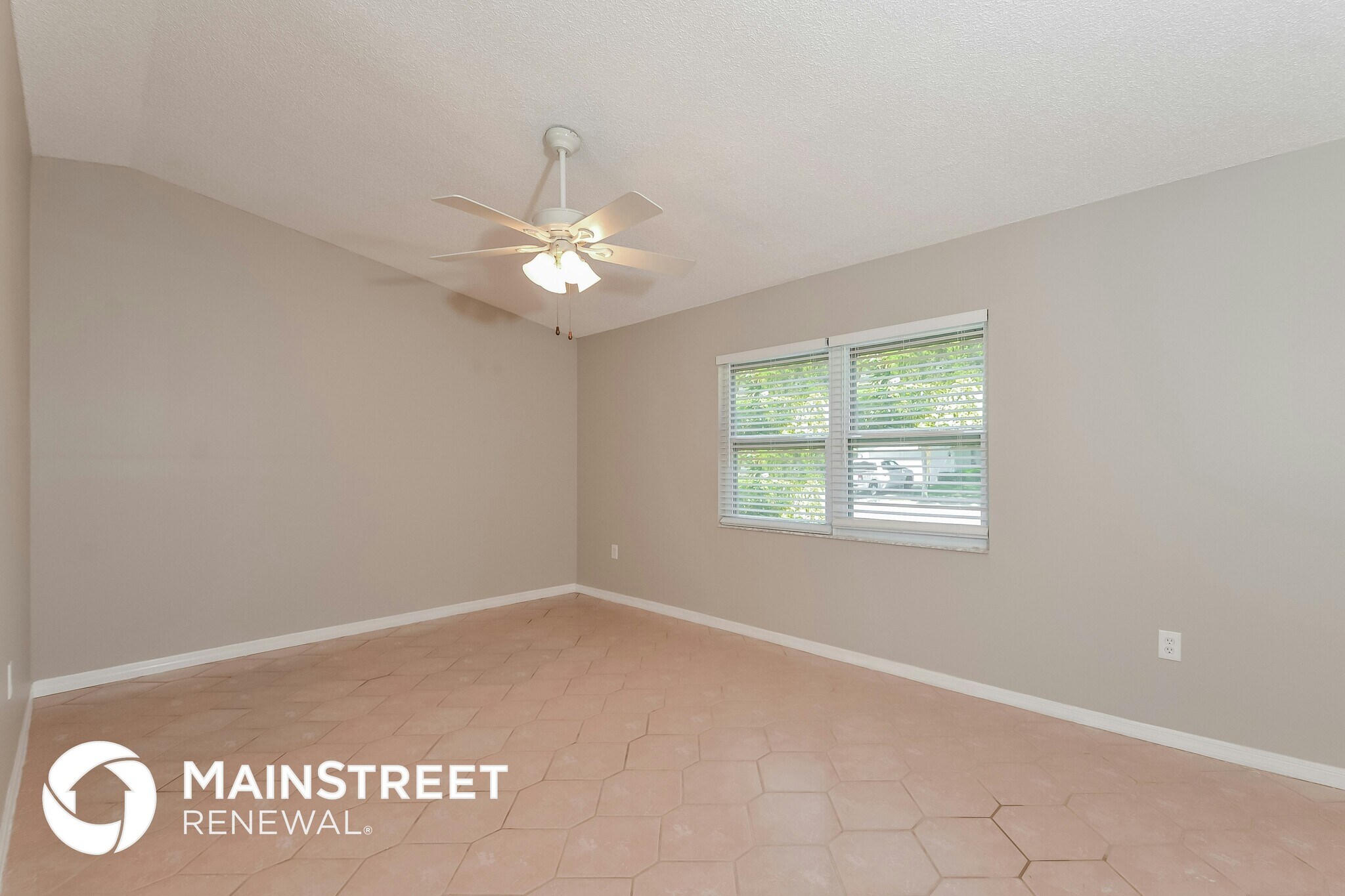 Building Photo - 5864 Pauma Ct