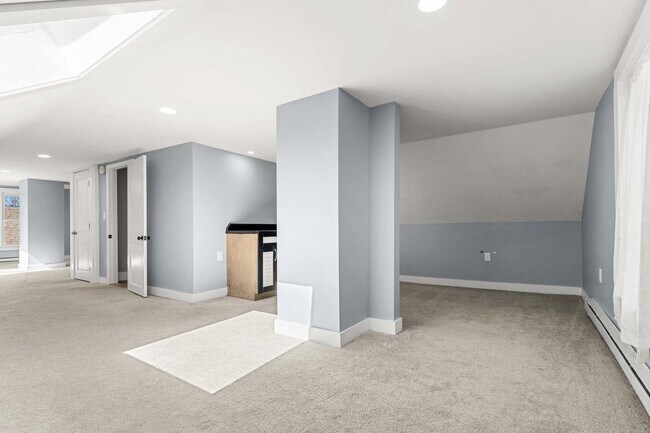 Building Photo - 95 Rumford St
