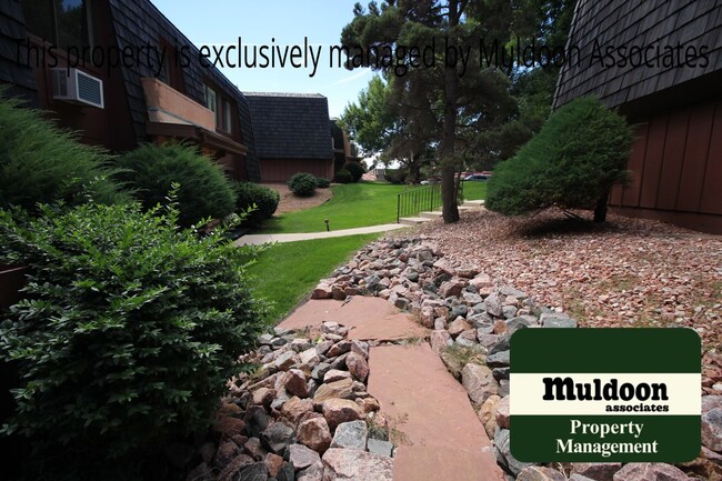 Building Photo - Beautiful gated community!  Utilities incl...