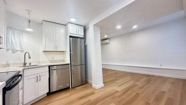 Building Photo - 1BR/1BA Renovated In-Law Unit in NOPA