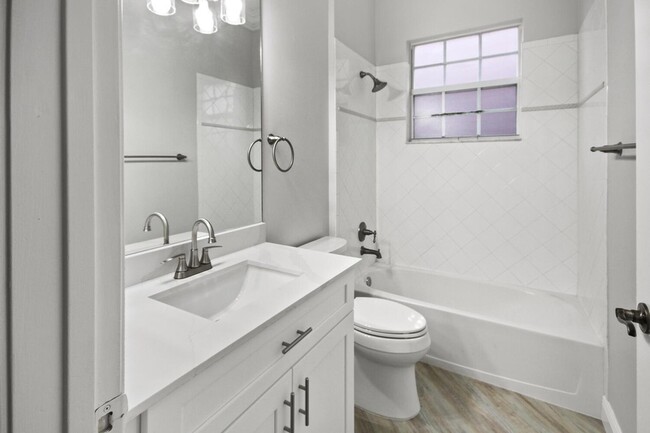 Building Photo - 9845 Cobblestone Creek Dr