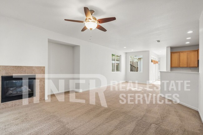 Building Photo - 7449 Thalia Ct