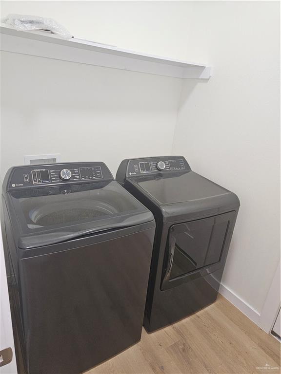 Building Photo - 44 N Trinity St