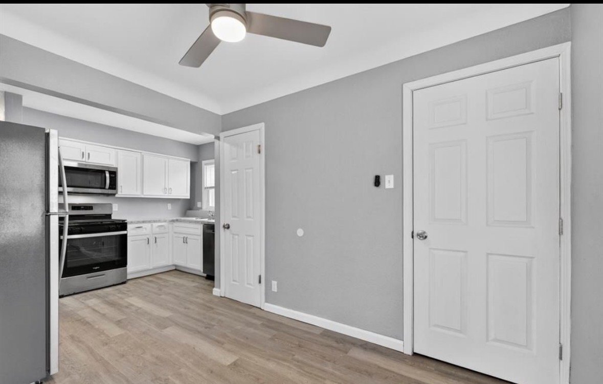 Building Photo - 8576 Kathlyn Dr
