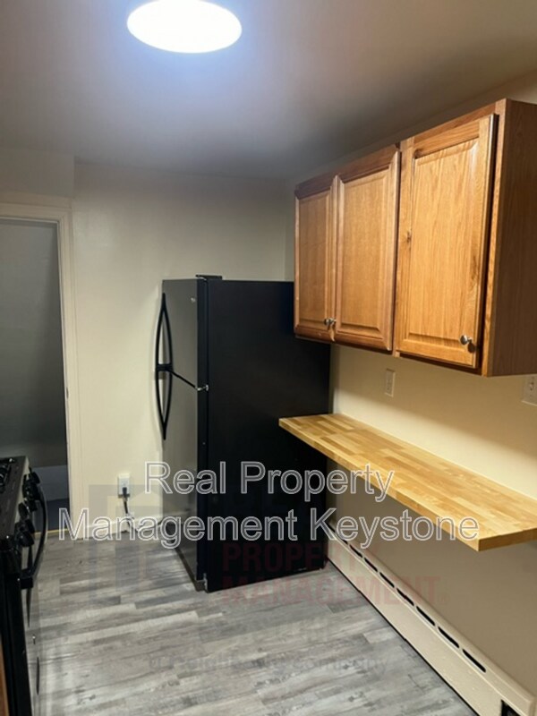 Building Photo - 307 Greenlee Rd