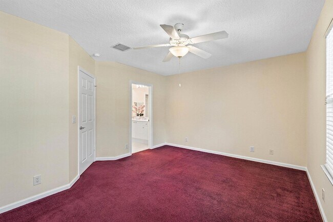 Building Photo - 7690 Hummingbird Ct