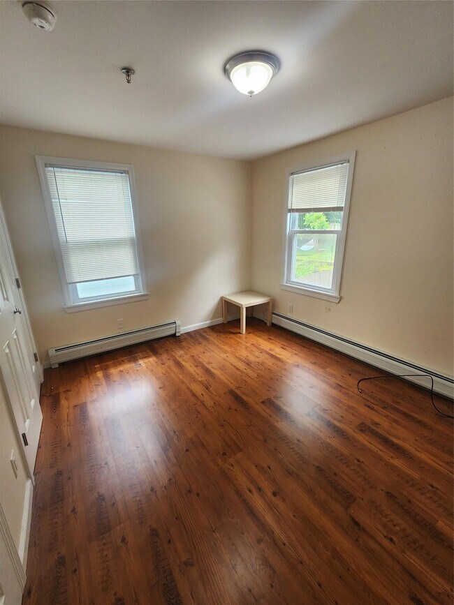 Building Photo - 632 Piermont Ave