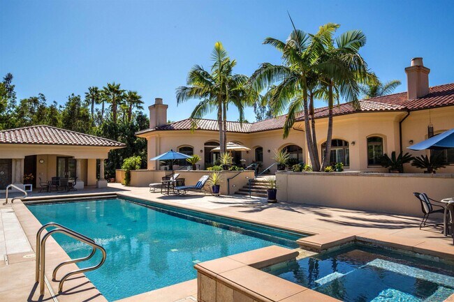 Primary Photo - 17547 Avenida Peregrina