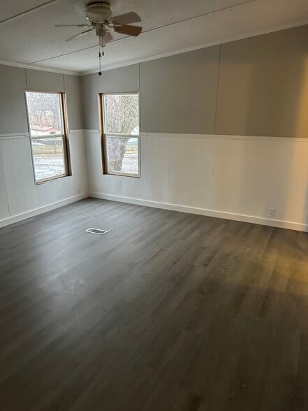 Master Bedroom - 503 Vanzant Rd