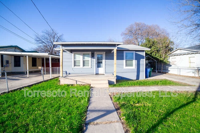 Building Photo - 2731 Menchaca St