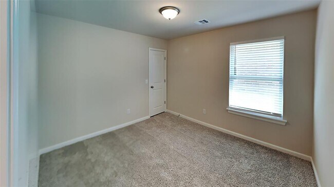 Building Photo - 13909 Bedoya Rd