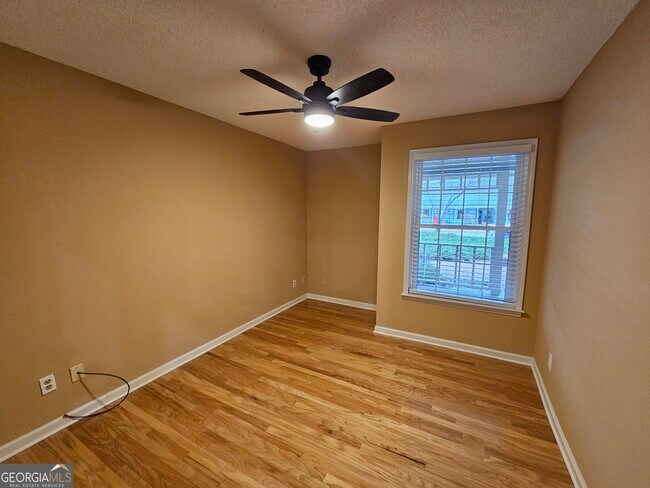 Building Photo - 108 Glendale Dr