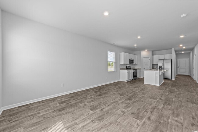 Building Photo - 136 Talladega Dr