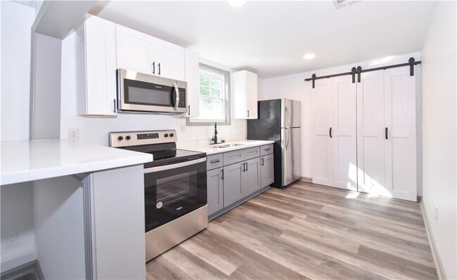Building Photo - 2582 Candler Way