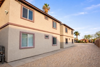 Building Photo - 2110 W Mariposa St