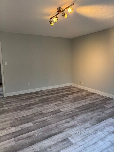 living room - 214 Lindell Dr