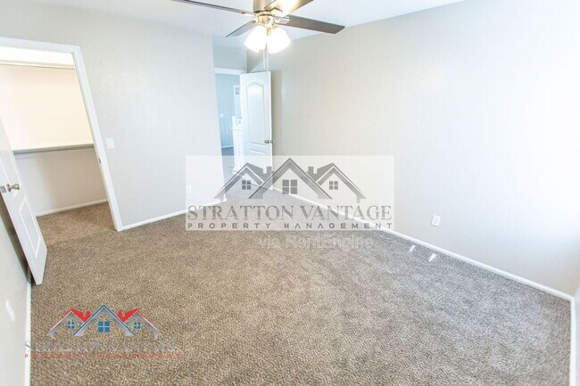 Building Photo - 16627 W McKinley St