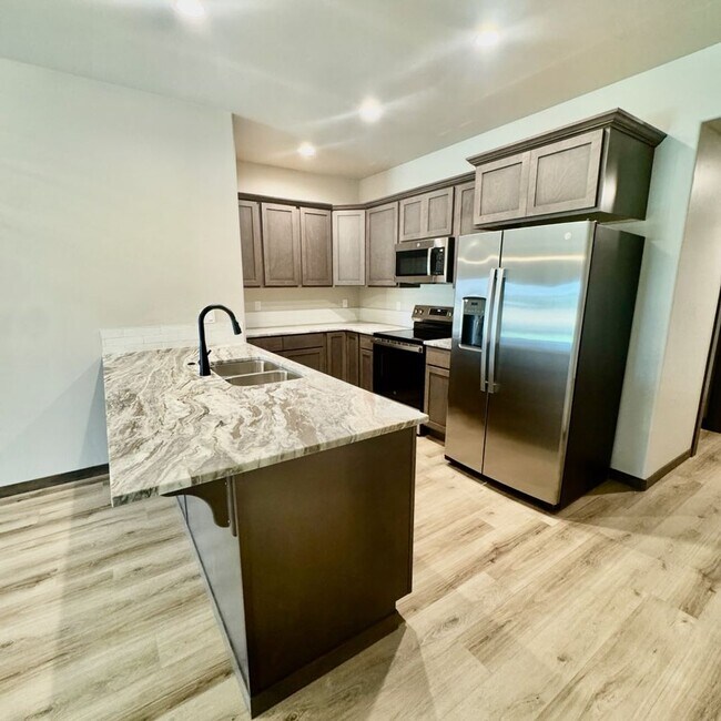 Building Photo - Brand new Townhome in heart of Rathdrum