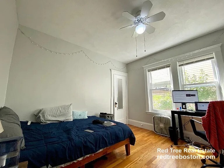 Building Photo - 38 George St