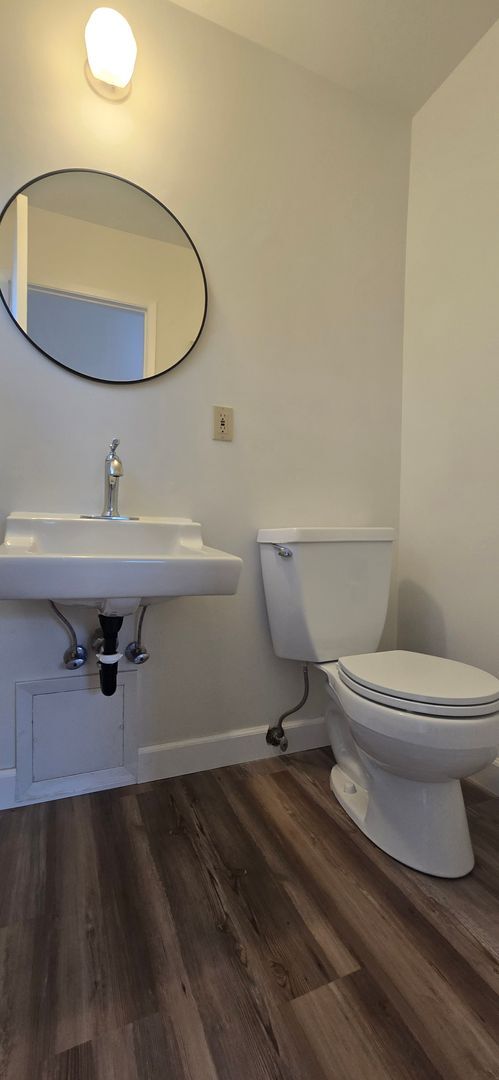 Building Photo - DelMonte