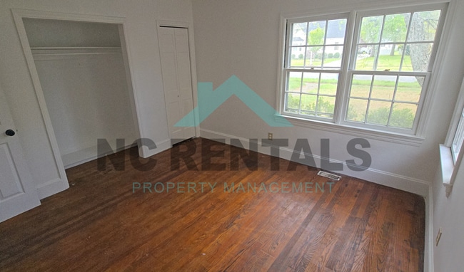 Building Photo - 414 N 3rd St