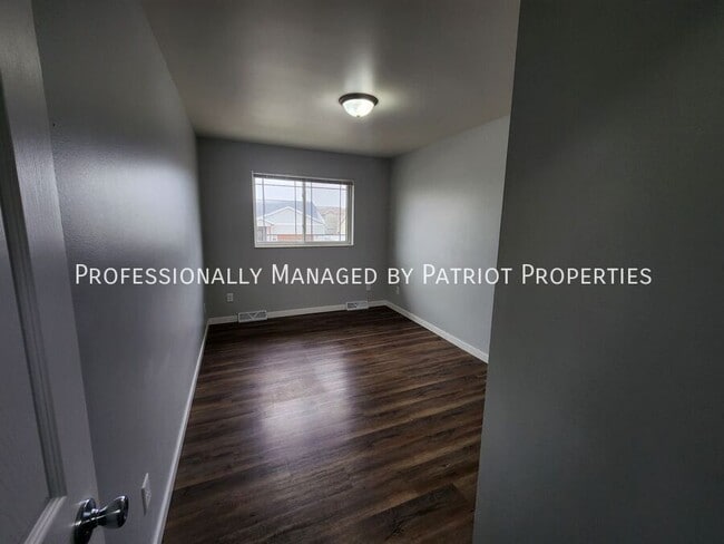 Building Photo - 319 Tall Grass Trail