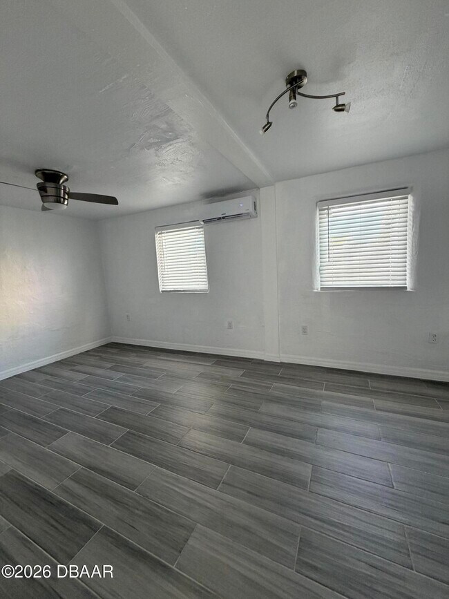 Building Photo - 147 Lindley Rd