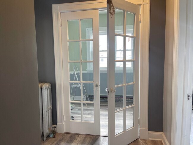 Building Photo - 125 Marsellus Pl