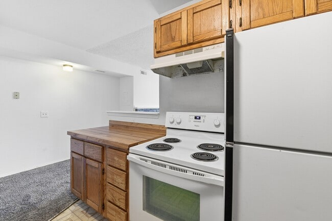 Building Photo - 5041 Garrison St