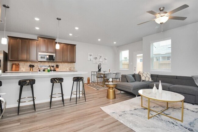 Building Photo - 1524 Parkland Oak Dr