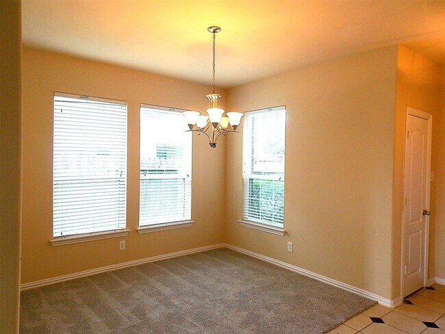 Building Photo - 6130 Carver Pines Dr