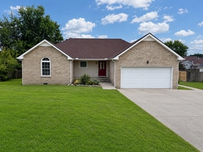 Building Photo - Charming 3BR/2BA Home in Greenbrier