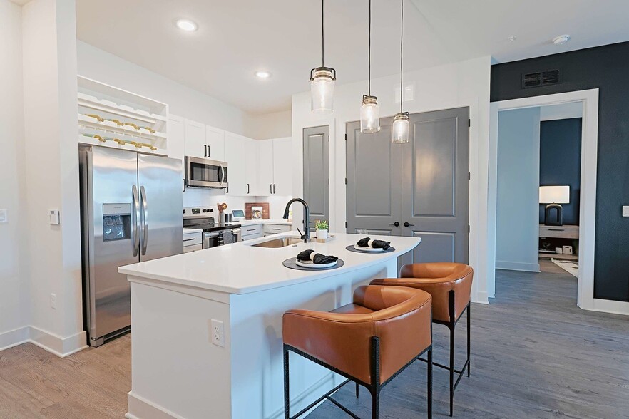 Building Photo - Alleia Watters Creek