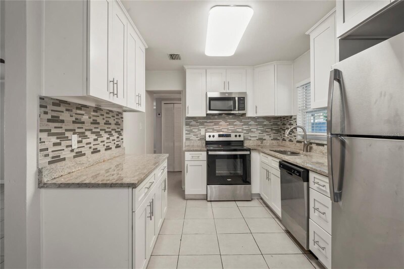 Building Photo - 2136 67th Ave S