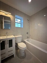 Building Photo - 170-16 143rd Rd