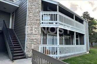 Building Photo - Comfort, Convenience, and Style—Your New Aurora Home Awaits!