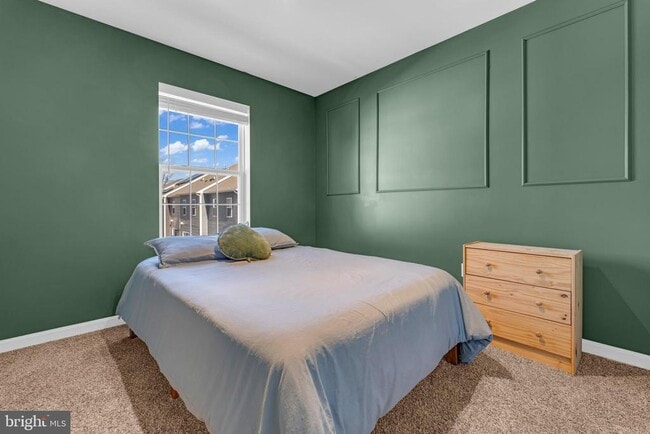 Building Photo - 8805 Mimosa Ave