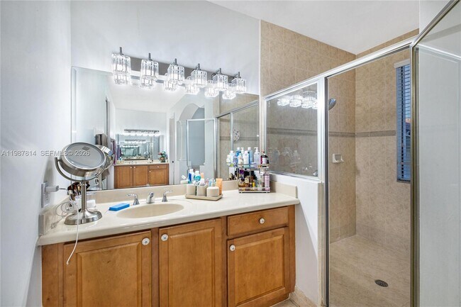 Building Photo - 7726 SW 193rd Ln