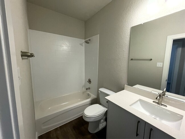 Building Photo - 9801 Grosbeak Ln