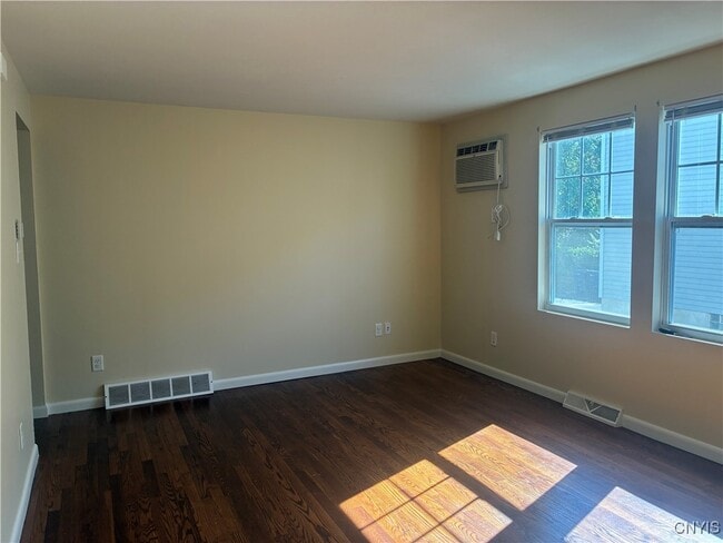 Building Photo - 129 S Collingwood Ave