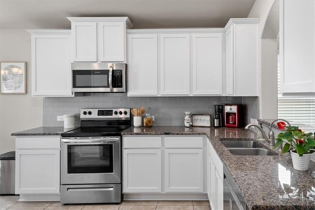 Building Photo - 18333 Cumberland Gap St