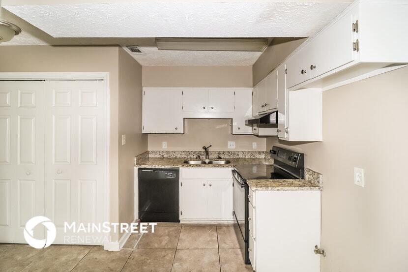 Building Photo - 2156 Oldfield Dr
