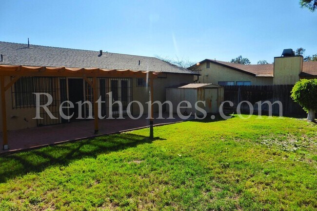 Building Photo - 7576 Winterwood Ln