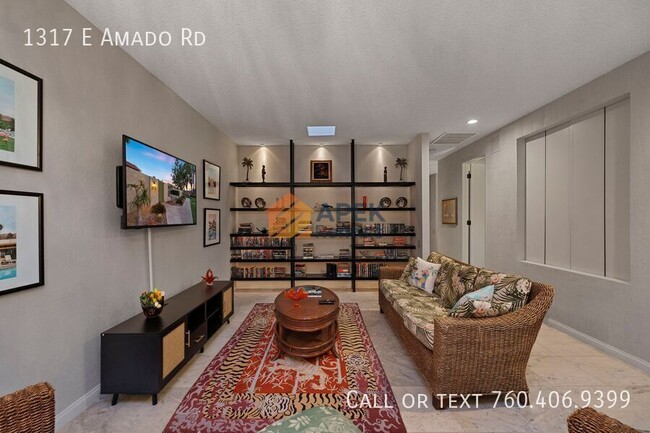 Building Photo - 1317 E Amado Rd