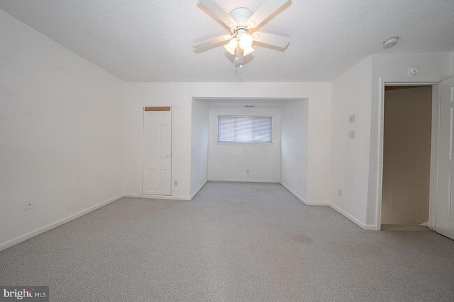 Building Photo - 344 Brigade Ct
